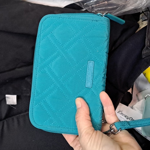 Vera Bradley.RFID - Picture 10 of 10